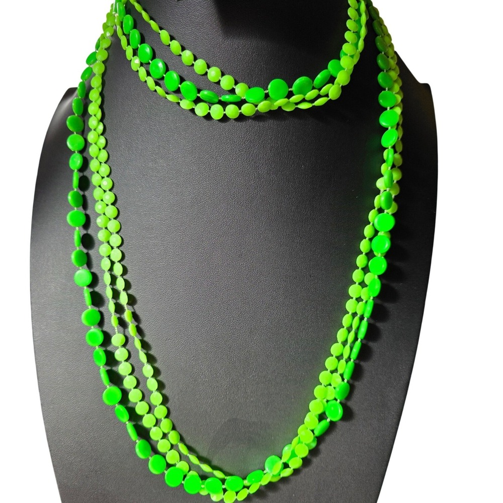 Vintage Hong Kong Neon Green Triple Strand‎ UV Glow Necklace 42"